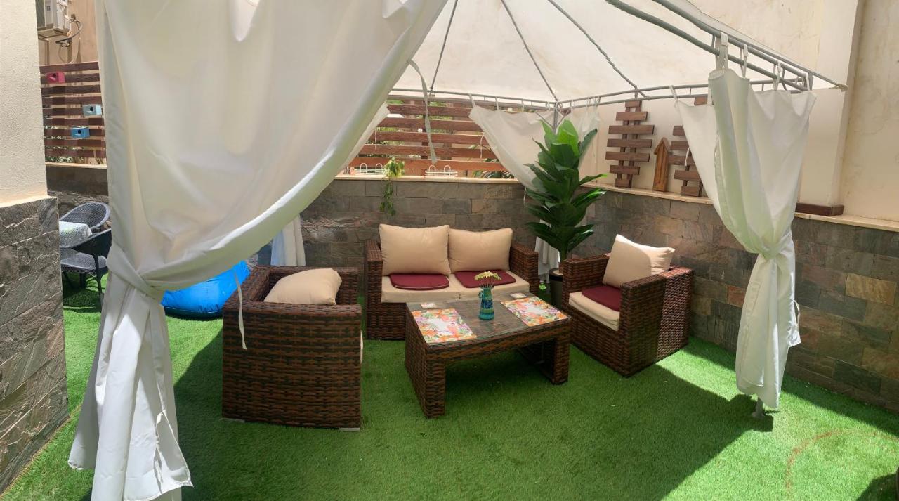 Apartment With A Private Garden In New Kairo Exteriör bild