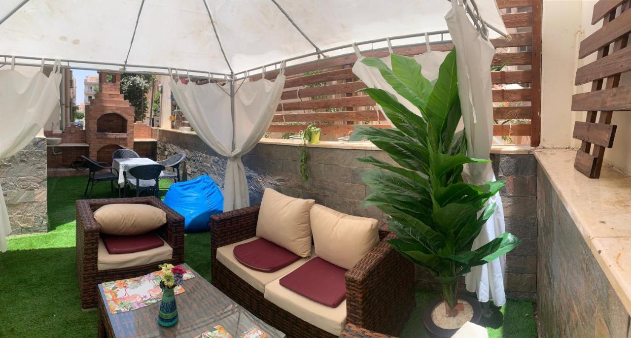 Apartment With A Private Garden In New Kairo Exteriör bild